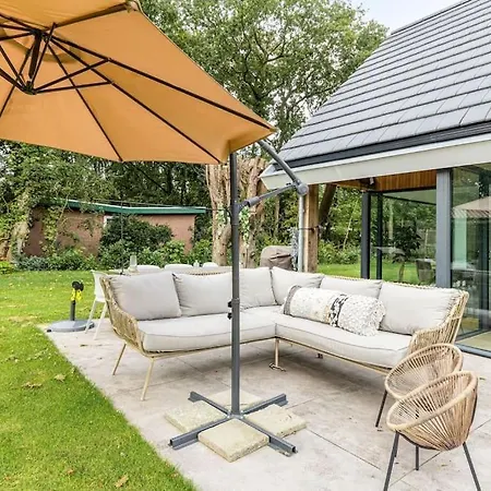 Mooie Gezinsvriendelijke Met Ruime Tuin! Semesterbostad Ouddorp