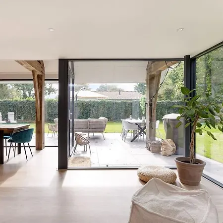 Mooie Gezinsvriendelijke Met Ruime Tuin! * Ouddorp