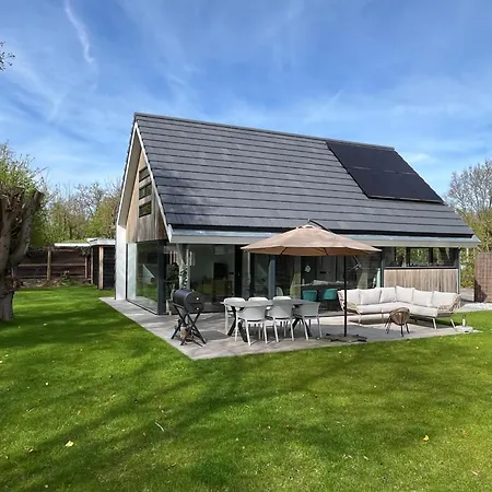 Semesterbostad Mooie Gezinsvriendelijke Met Ruime Tuin! Ouddorp