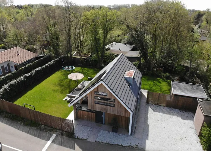 Mooie Gezinsvriendelijke Met Ruime Tuin! *