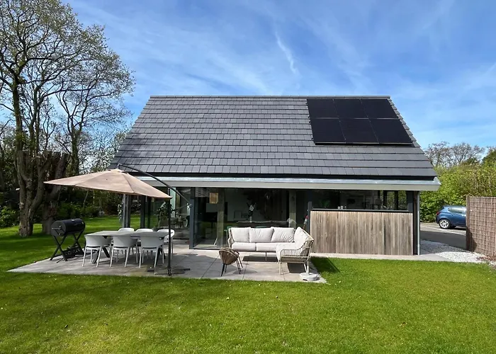 Mooie Gezinsvriendelijke Met Ruime Tuin!