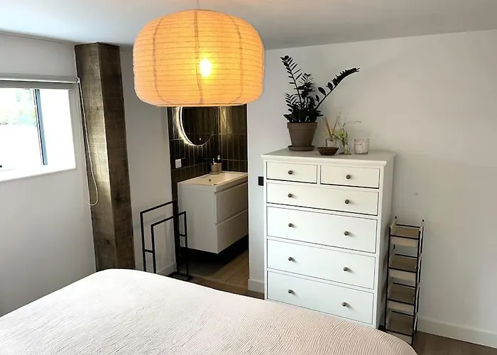 Mooie Gezinsvriendelijke Met Ruime Tuin! *