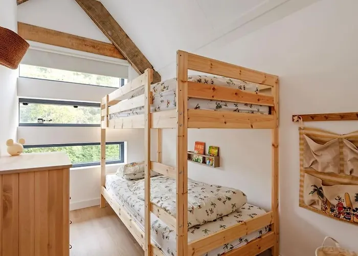 Mooie Gezinsvriendelijke Met Ruime Tuin! Сasa de vacaciones Ouddorp